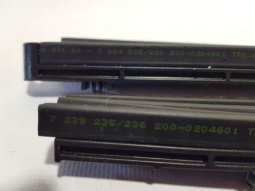 фото №6, Направляющая защита панорамы люк bmw 5 gt f07