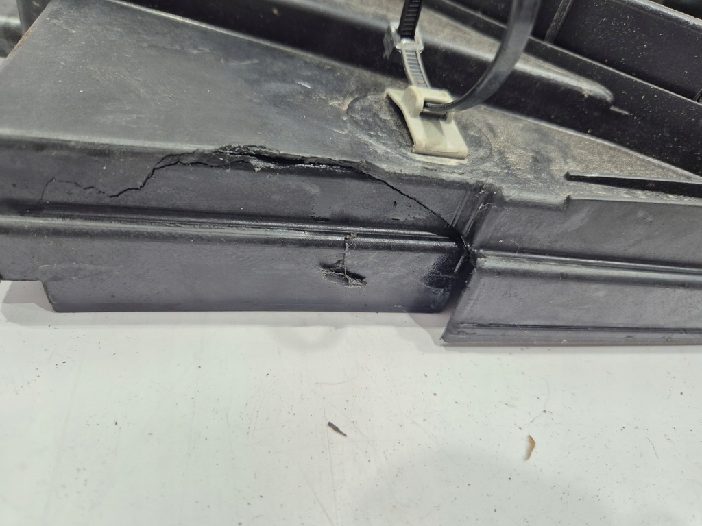 фото №5, Вентилятор резистор резистор renault clio iv 4 captur i 1.5dci 214818009r