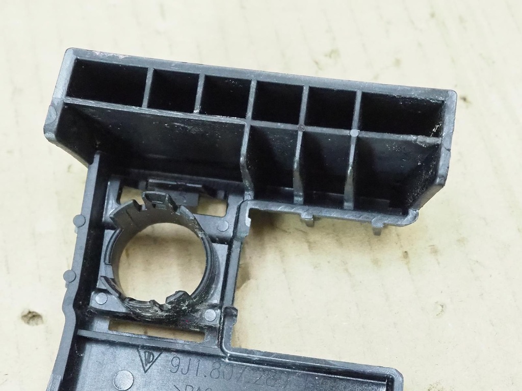 фото №14, Porsche taycan корзина pdc задняя - 9j1807289