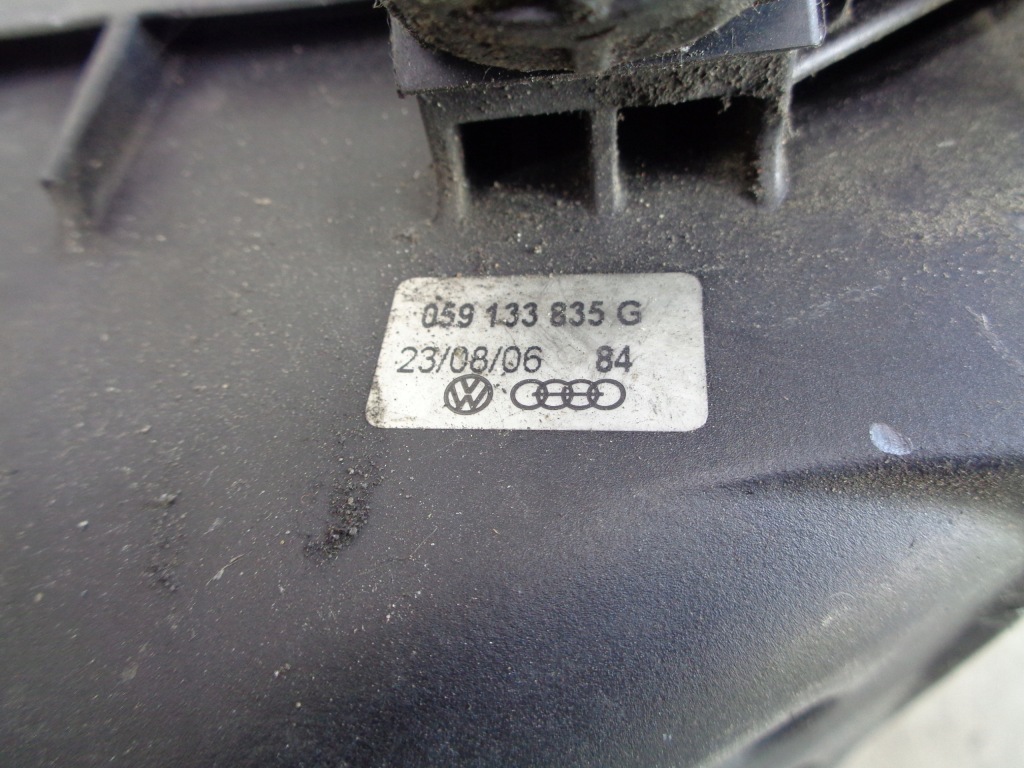 фото №3, Корпус фильтра воздуха audi a4 b7 059133835g