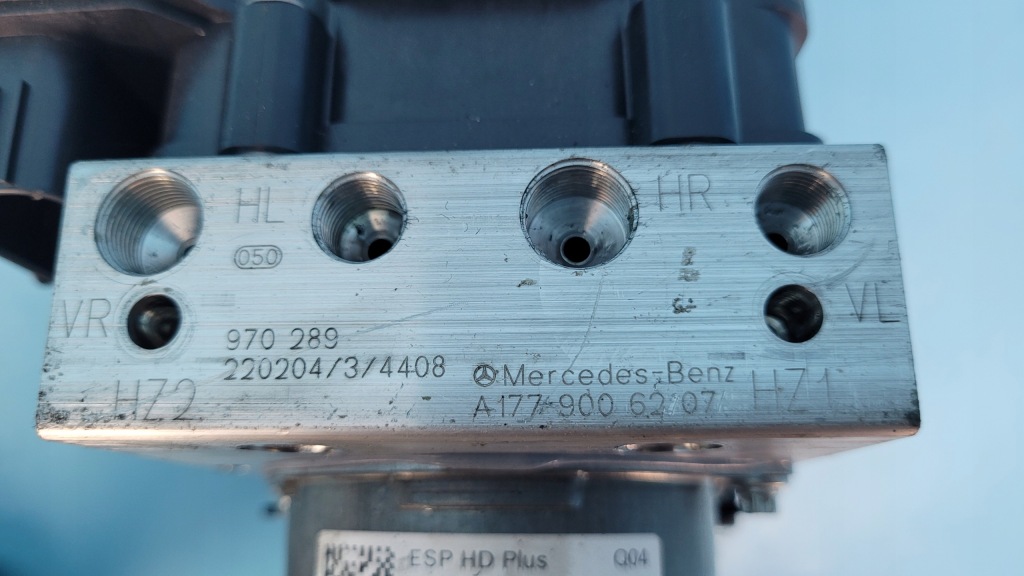 Mercedes 177 a180 22r насос тормозная abs a1779006207 0265295934 Недорого