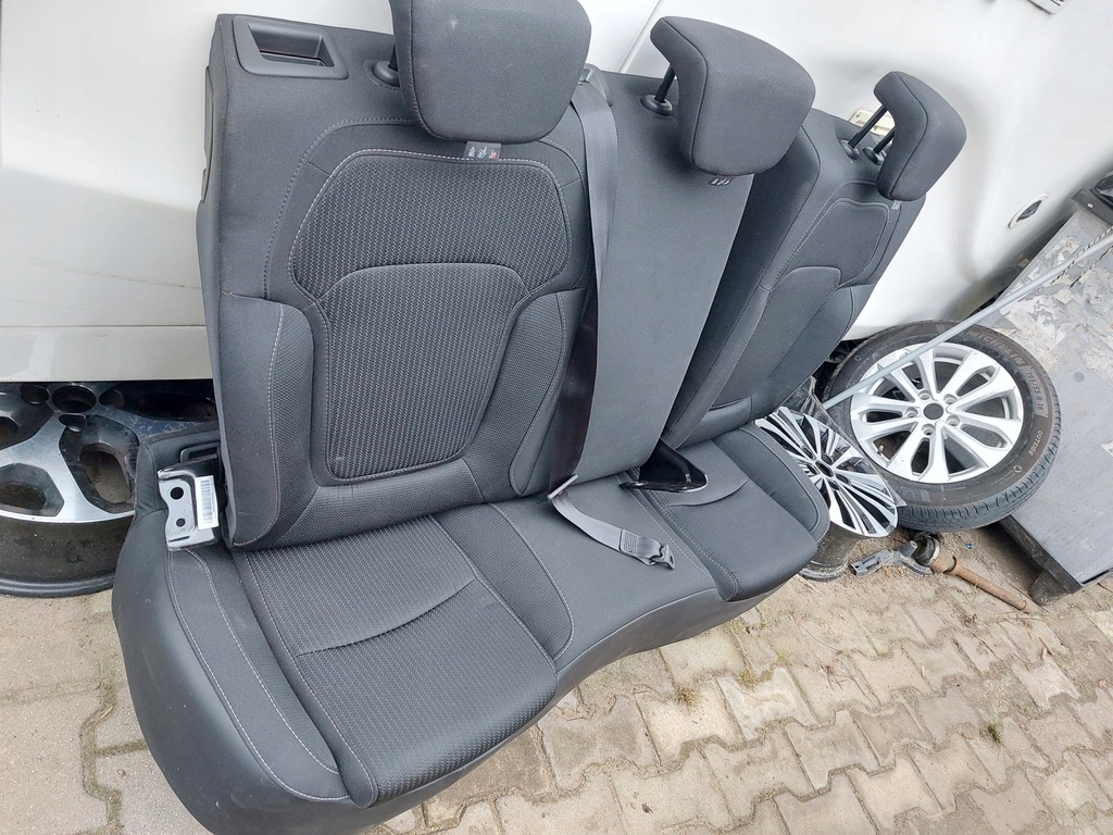 фото №4, Заднее сиденье renault megane iv lift хэтчбек 5 дверь