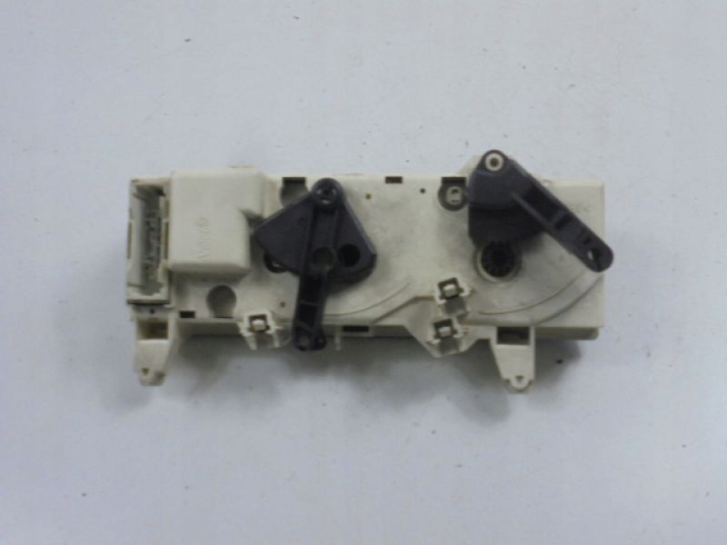 фото №8, Панель керування обдув renault оригінальний номер 662370r