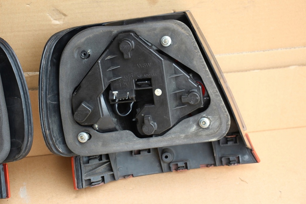 фото №8, Лампи задня задні audi a4 b5 sedan in pro black тюнінг чорні оригінальні !