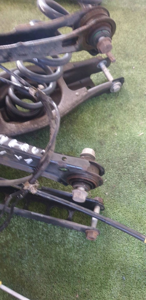 Bmw x1 e84 mcperson поворотный кулак правый задний с Разборки