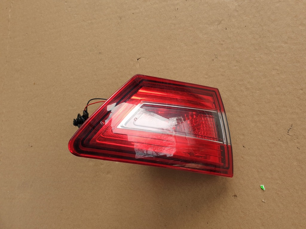 фото №1, Лампа левая задняя renault clio 4 iv 2015- lift