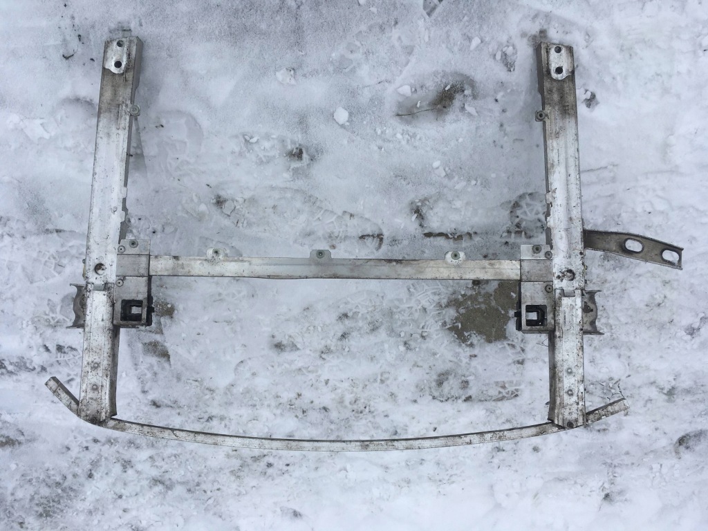 Балка під  радіатор під  бампер комплект bmw x1 f48 f49 2016 Зі Шроту