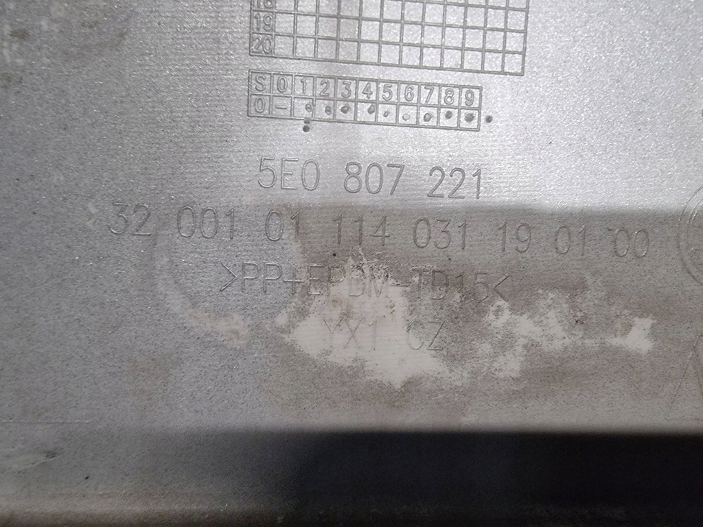 фото №13, Skoda octavia iii 3 бампер перед передній