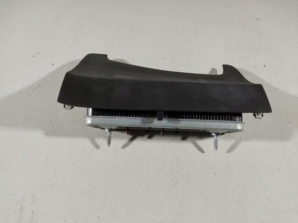 фото №12, Ford fiesta mk7 16r- подушка коленная uk