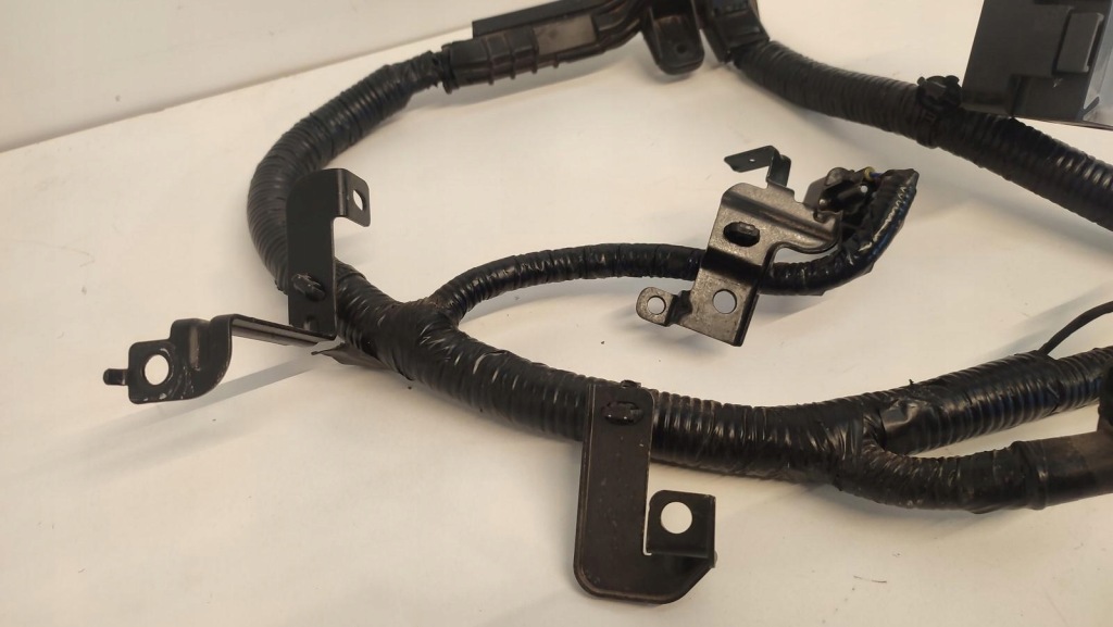 Hyundai bayon шланг аккумулятор 91850q0110 Недорого