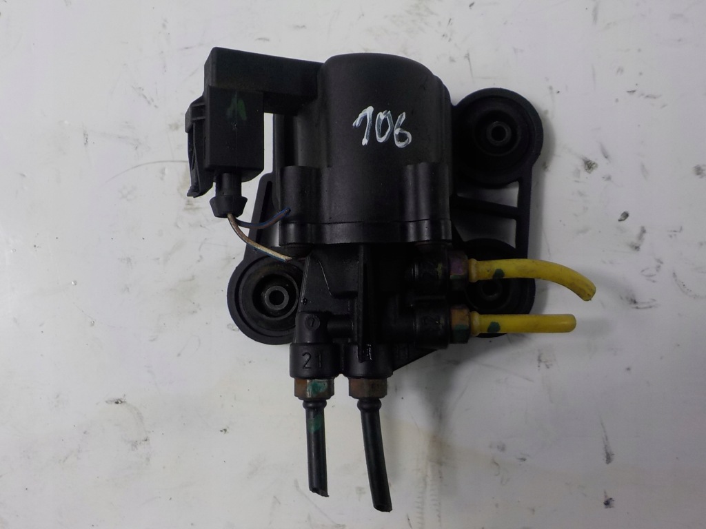 фото №1, Land rover range rover клапан підвіска пневматика 6754478