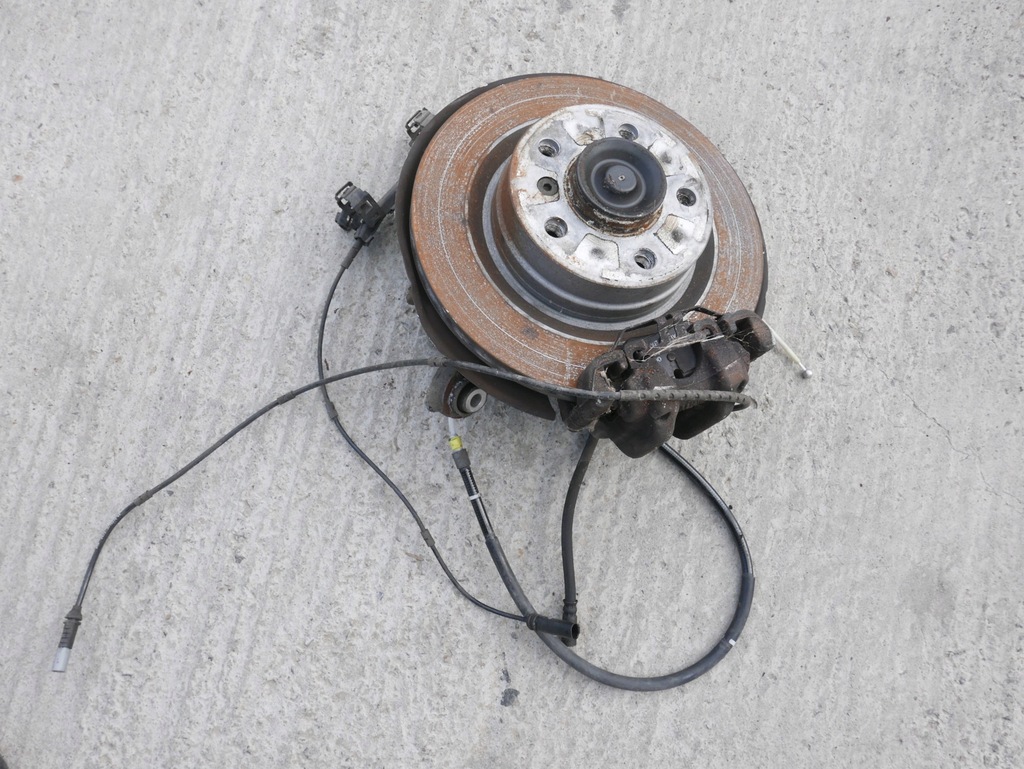 фото №1, Bmw f32 поворотный кулак ступица суппорт левый задняя