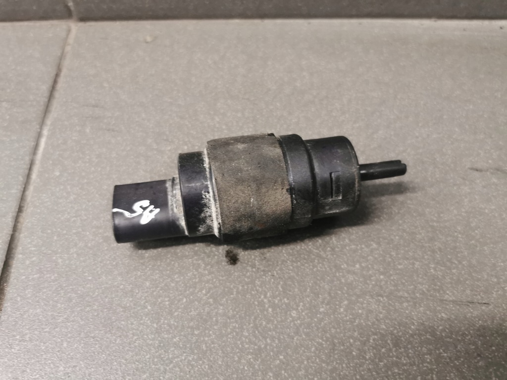 фото №1, Помпа омывателя audi a4 b8 8k5955647