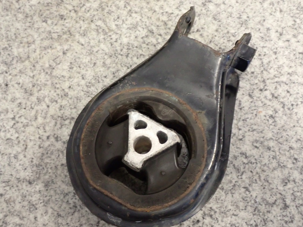 фото №5, Mazda3 mazda 3 bl 08- дизель подушка двигуна задня