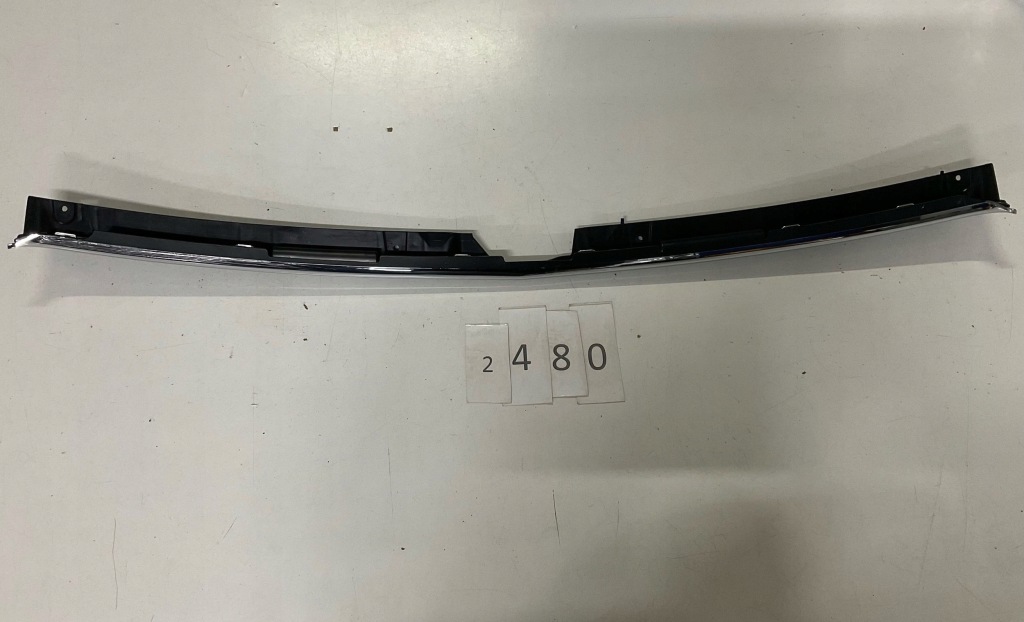 Молдинг, накладка, хром капот, решітка mercedes v-klasa w447 a4478800082 Ціна