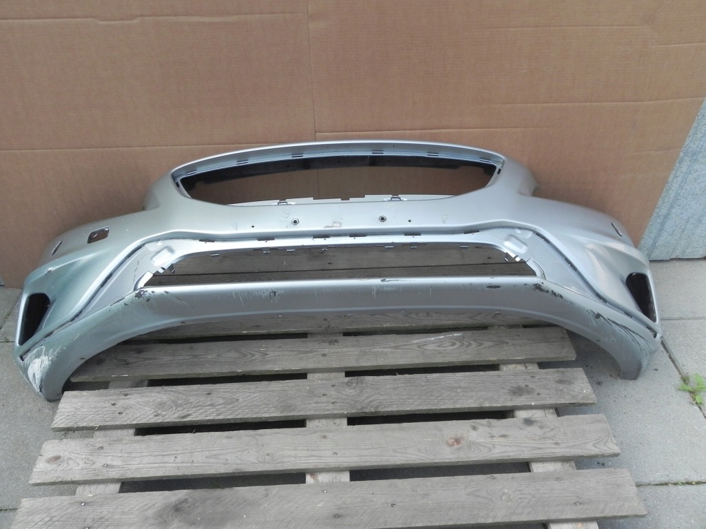 Volvo v40 ii 2 12- lift 477 477-46 бампер перед передний r design Киев