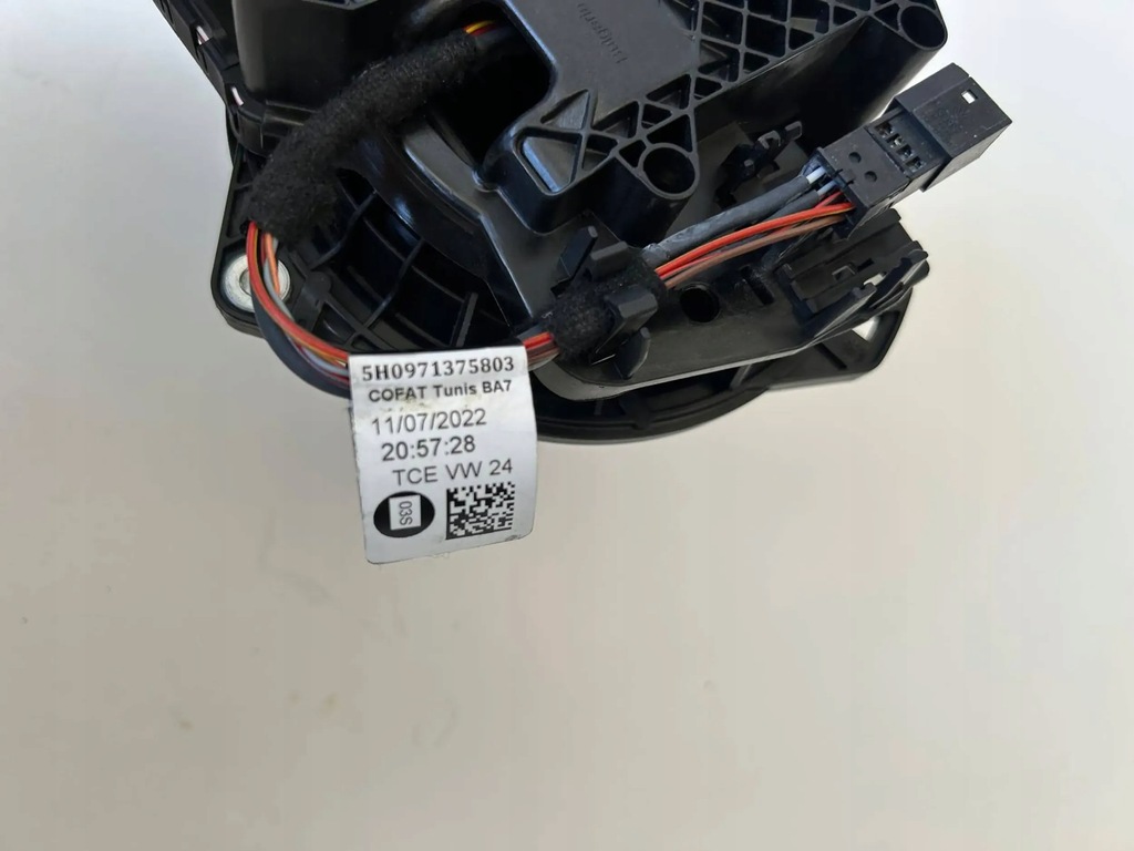 фото №5, Vw golf viii 5h камера заднього виду 5h0827469 p оригінал