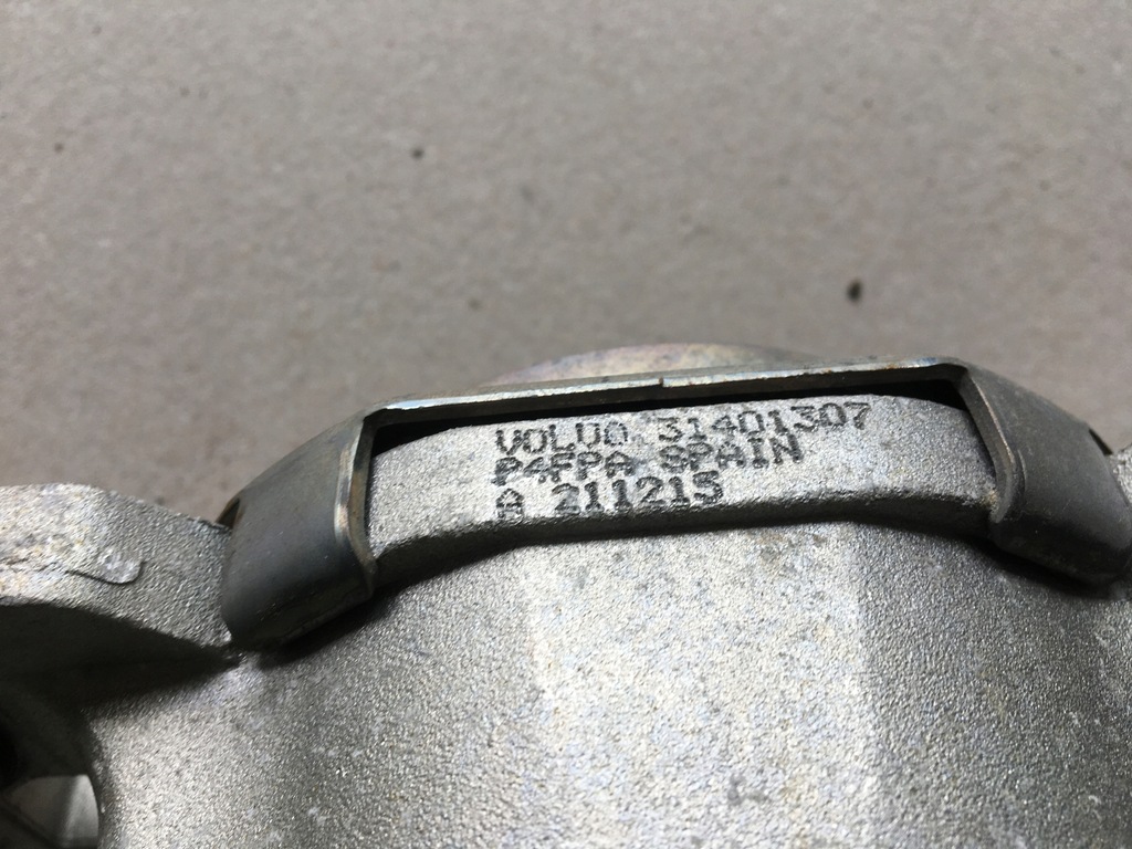 фото №11, Volvo v70 iii v60 s60 ii 2.0 d кронштейн подушка двигуна оригінальний номер 31401307