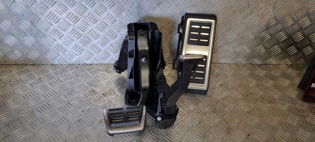 фото №9, Vw golf vii 7 r 20 педаль газа сцепления подножка