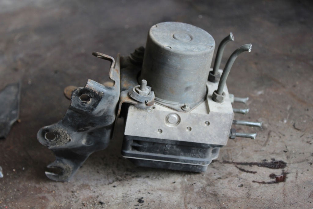 фото №5, Toyota verso 09-12r 1.6 1zr насос abs 44540-0f030