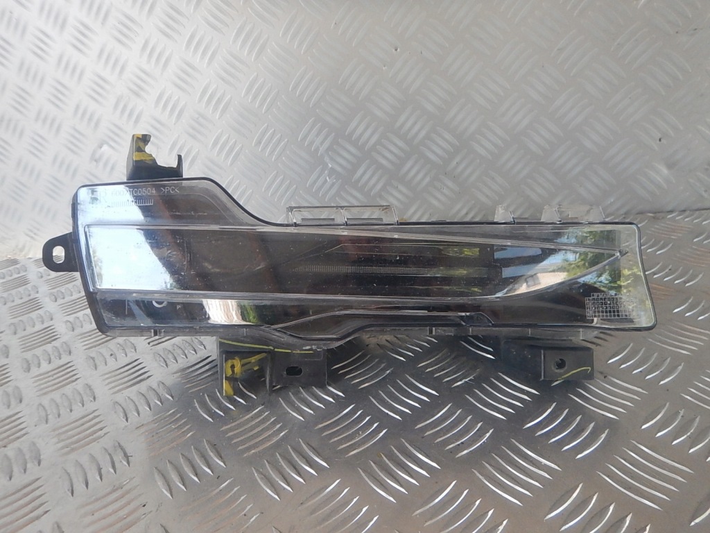 Купить Tesla 3 правый противотуманная фара led drl 1077396-00-d