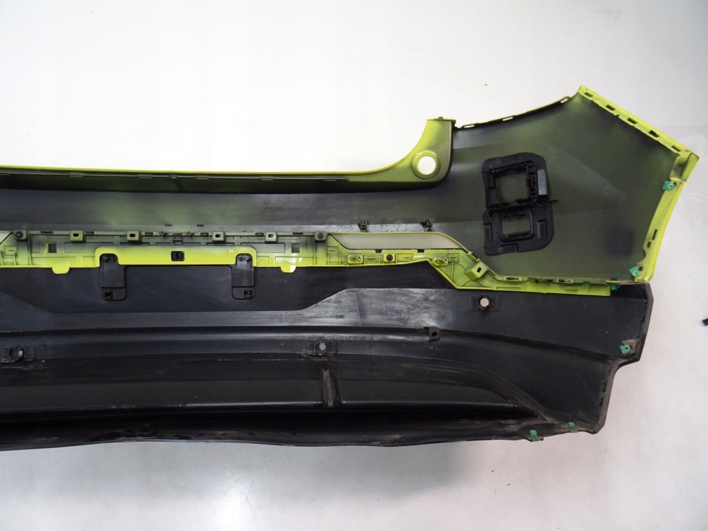 фото №9, Volvo ex30 ex-30 moss yellow бампер задня задній