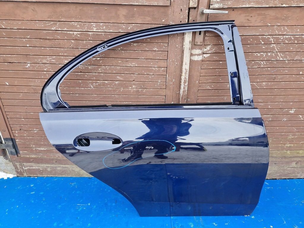 фото №1, Дверь правое задние mercedes c-klasa w206 sedan 2021r-