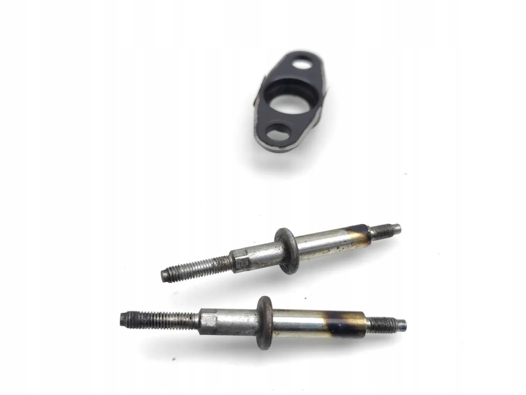 Mazda 6 кронштейн / крепления форсунки 2.2 mzr-cd дизель 120kw 163 hp в Украине