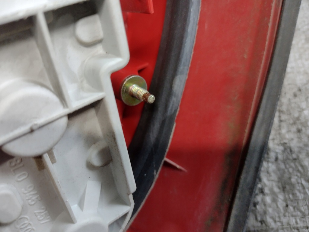 фото №12, Лампа правый задняя audi a3 8l przedlift 8l0945096