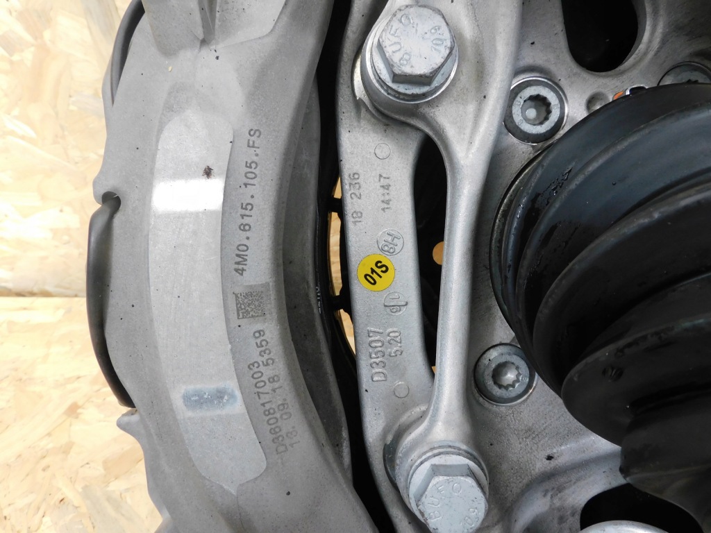 Audi q7 4m поворотний кулак ліва важелі амортизатор ступиця супорт привідний вал 4m0407241j Київ