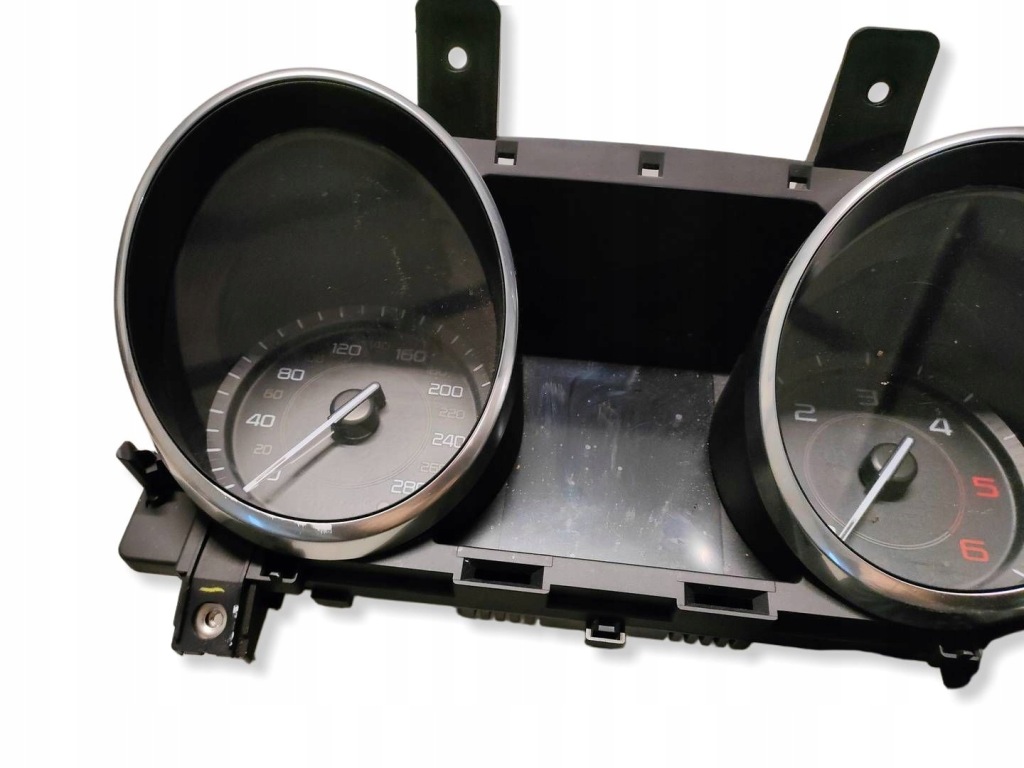 Jsguar xe седан 2016 2.0d автоматична коробка передач панель приладова панель gx7310849ef в Україні