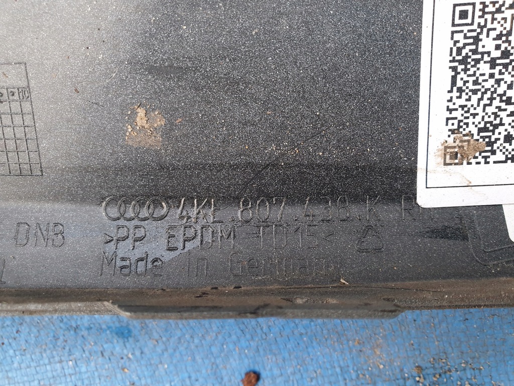 фото №11, Audi q8 e-tron etron кутик бампер передній перед кутик решітка підкрилок