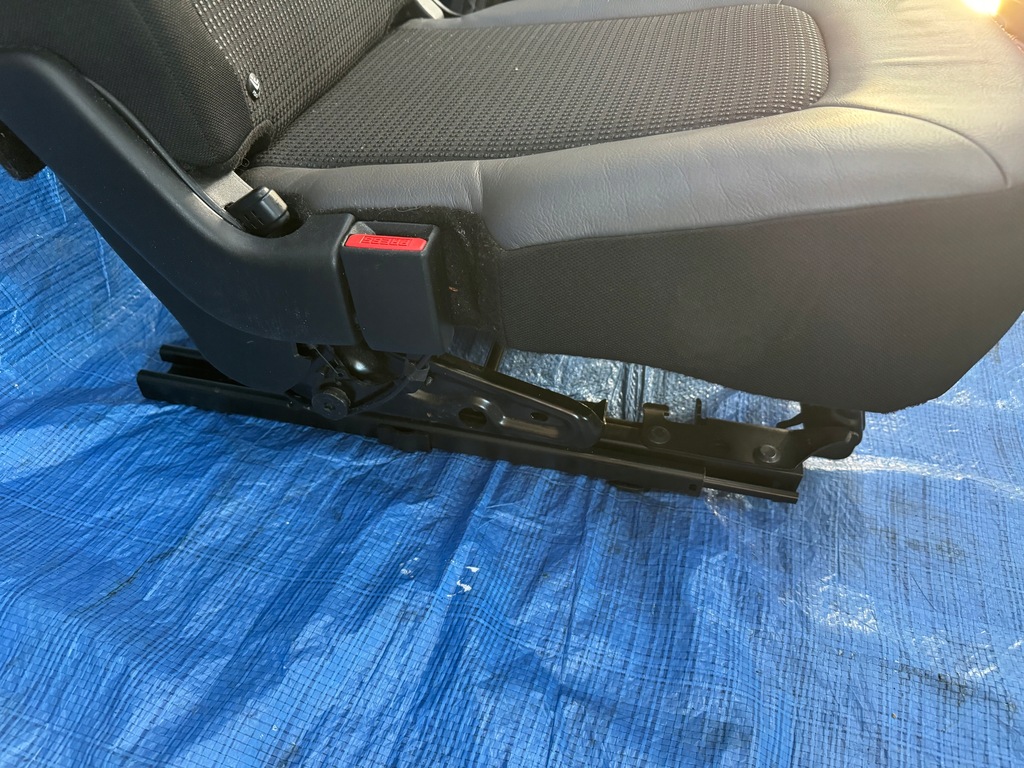 фото №8, Сиденье левый ii ряд citroen c4 picasso ii