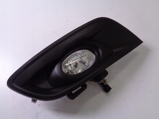 фото №2, Противотуманная фара правый перед mazda 3 i lift hb