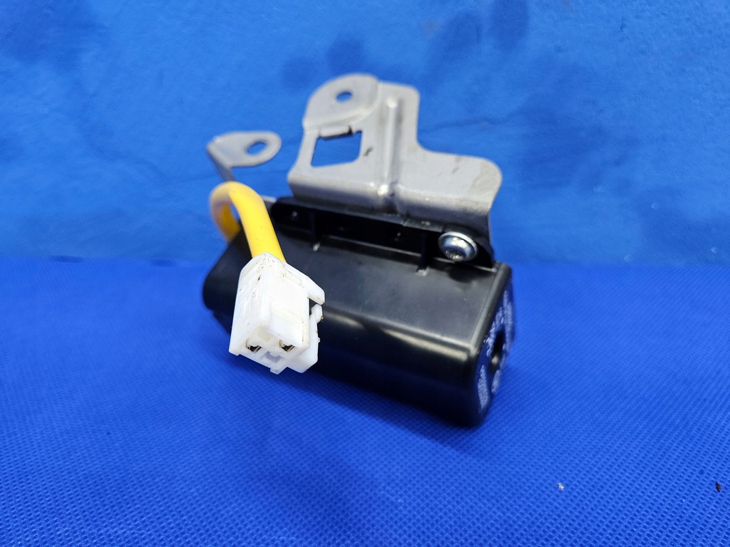 фото №8, Выключатель подушки безопасности пассажира mitsubishi i-miev citroen c-zero peugeot ion