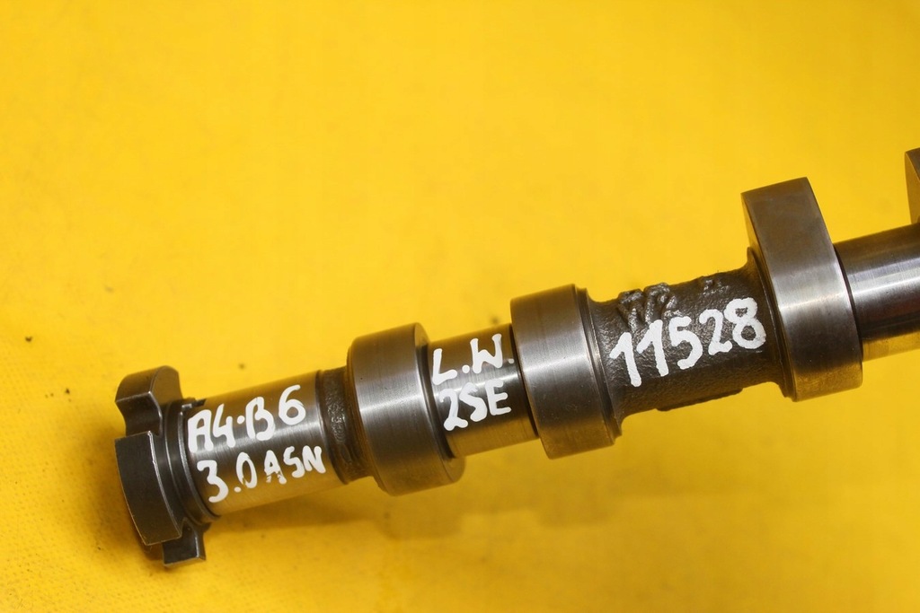 фото №10, Вал розподільного валу лівий випускний a8 d3 3.0 asn 2se