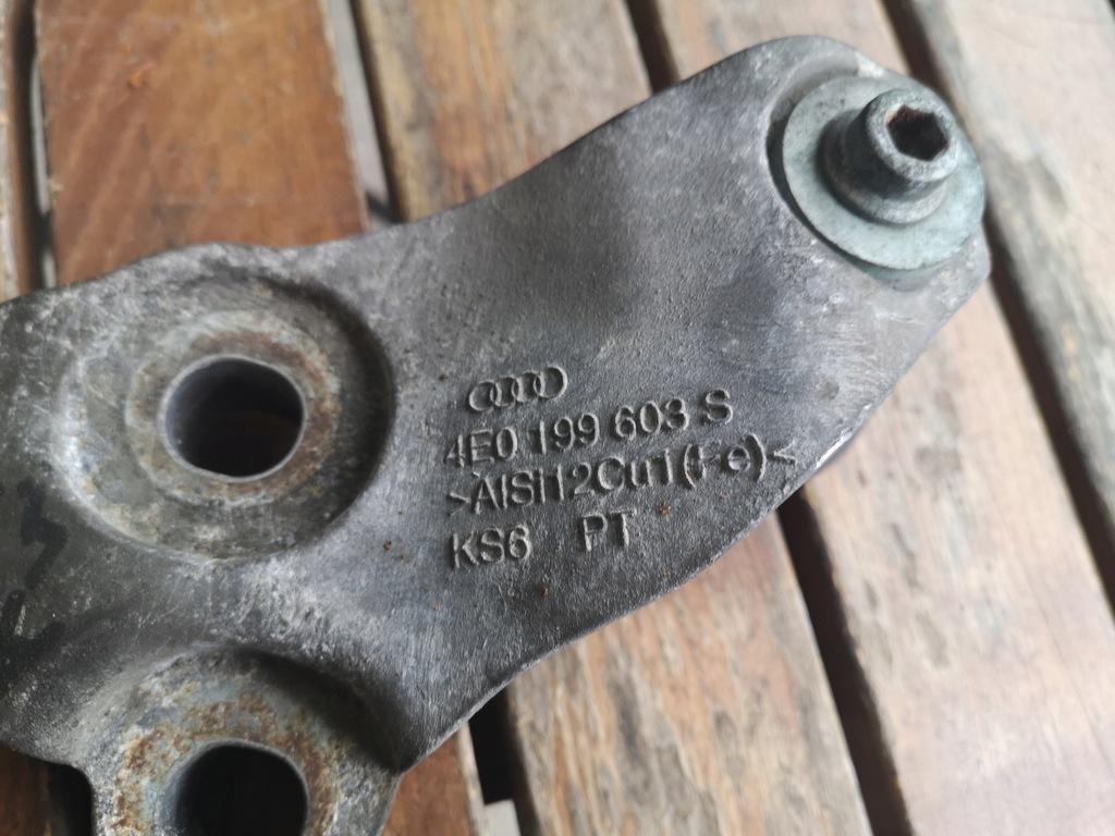 фото №5, Audi a8 d3 кронштейн кронштейн двигателя 4e0199603s