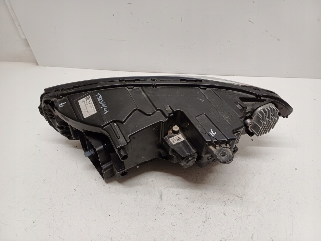 Volvo xc90 2 2 14- фара правый  перед full led 31655168 Недорого