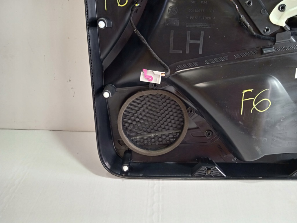 фото №12, Vw caddy iv 2k0 обивка левая перед 2k5867011r