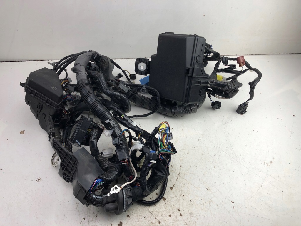 фото №6, Toyota yaris iii жгут отсек двигателя 1.5 hybrid