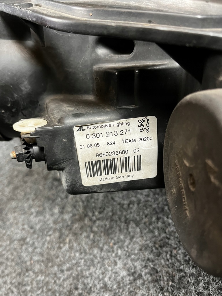 фото №8, Фара лампа ліва передня peugeot 407 ксенон europa