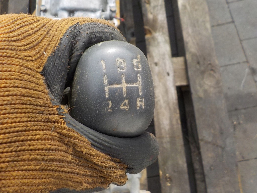 фото №15, Mitsubishi l200 99r 2.5 td 99km коробка передач 5 передач m011s5a002 + редуктор