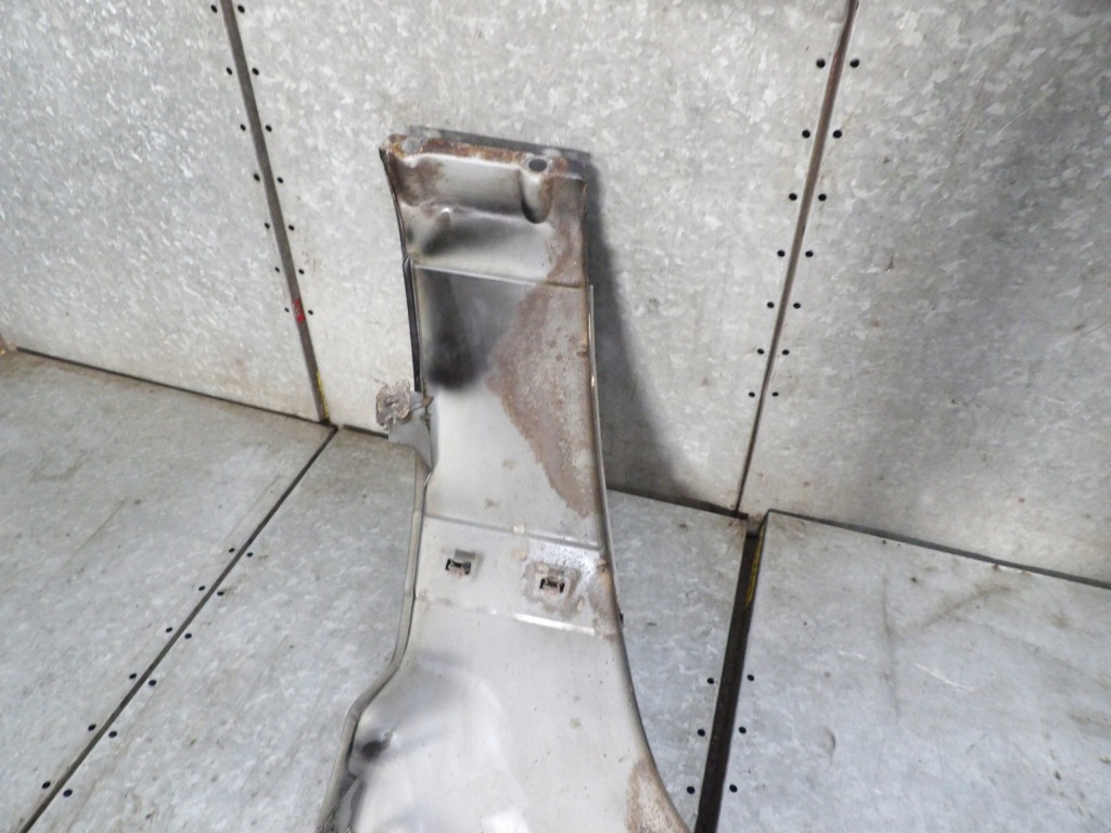 Jeep grand cherokee wj крило правий перед Ціна