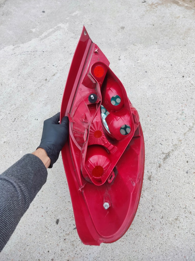 фото №6, Лампа задняя правая peugeot 207 cc cabrio