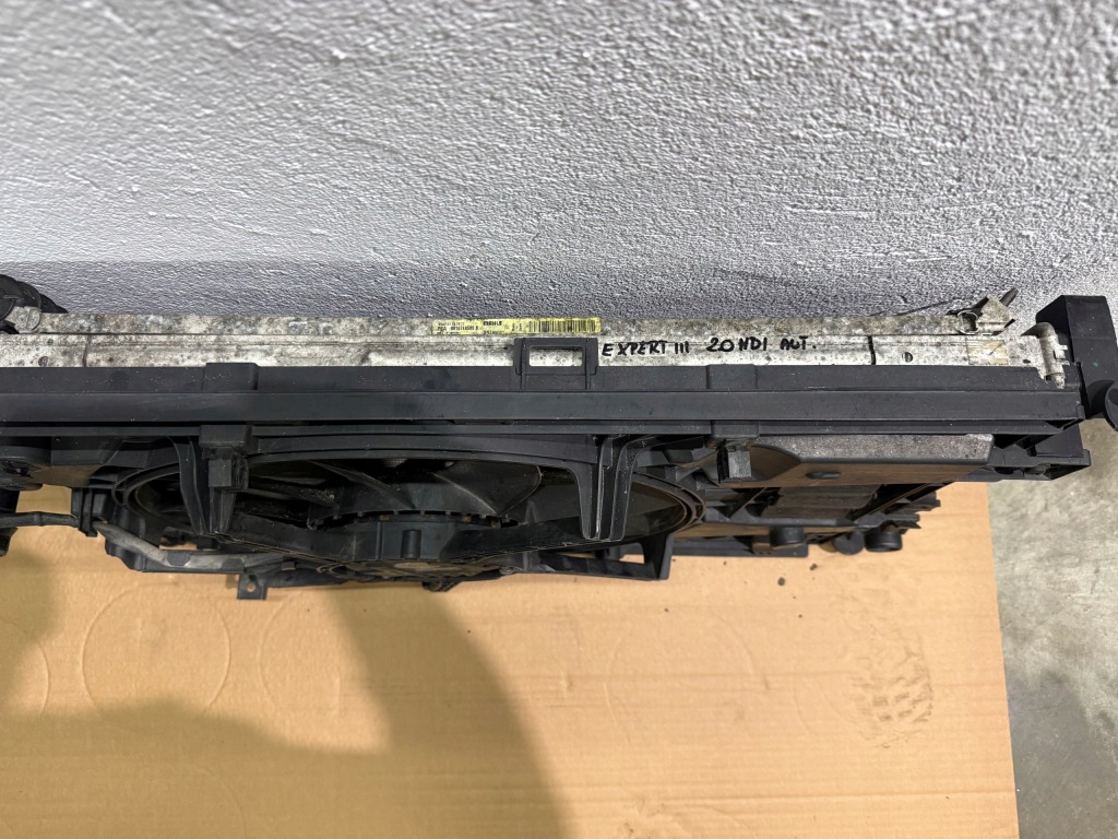 Комплект радиатор peugeot expert jumpy proace iii 2.0 hdi автоматическая коробка передач Цена