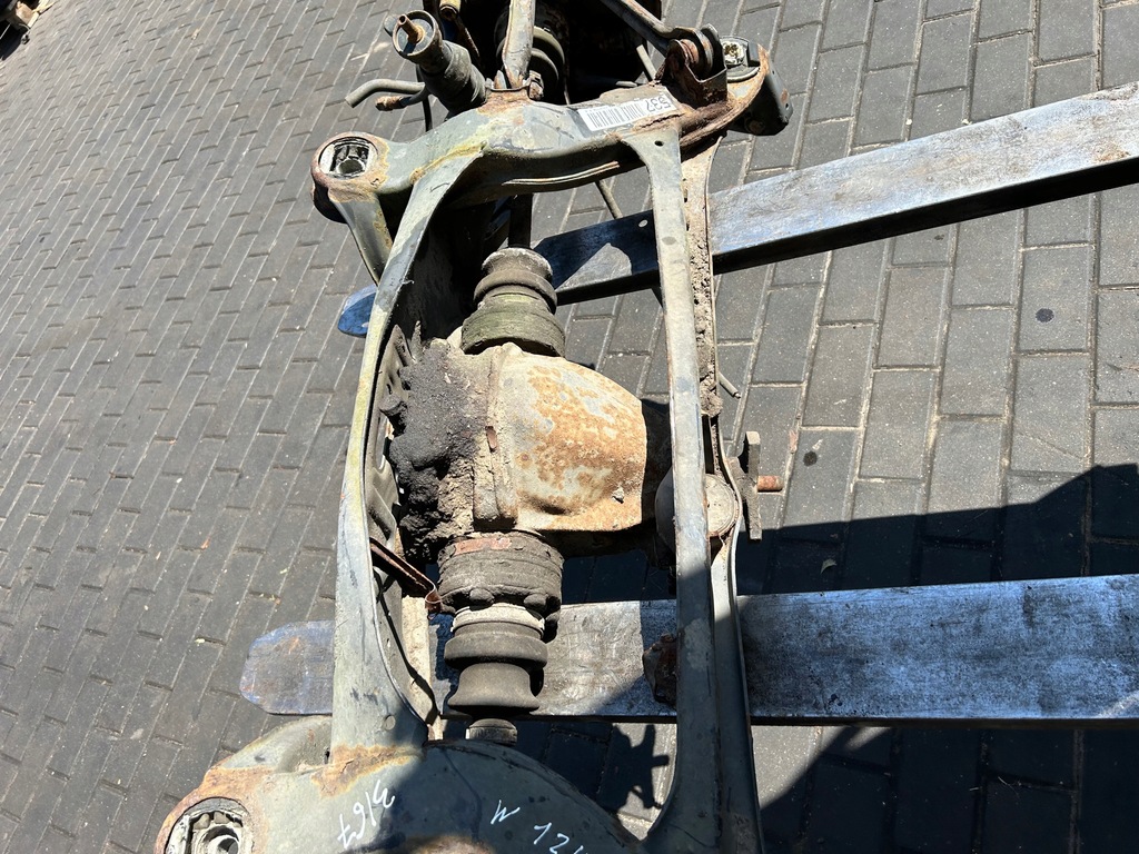 фото №9, Підвіска задня підрамник задні міст диференціал mercedes w124 3:67