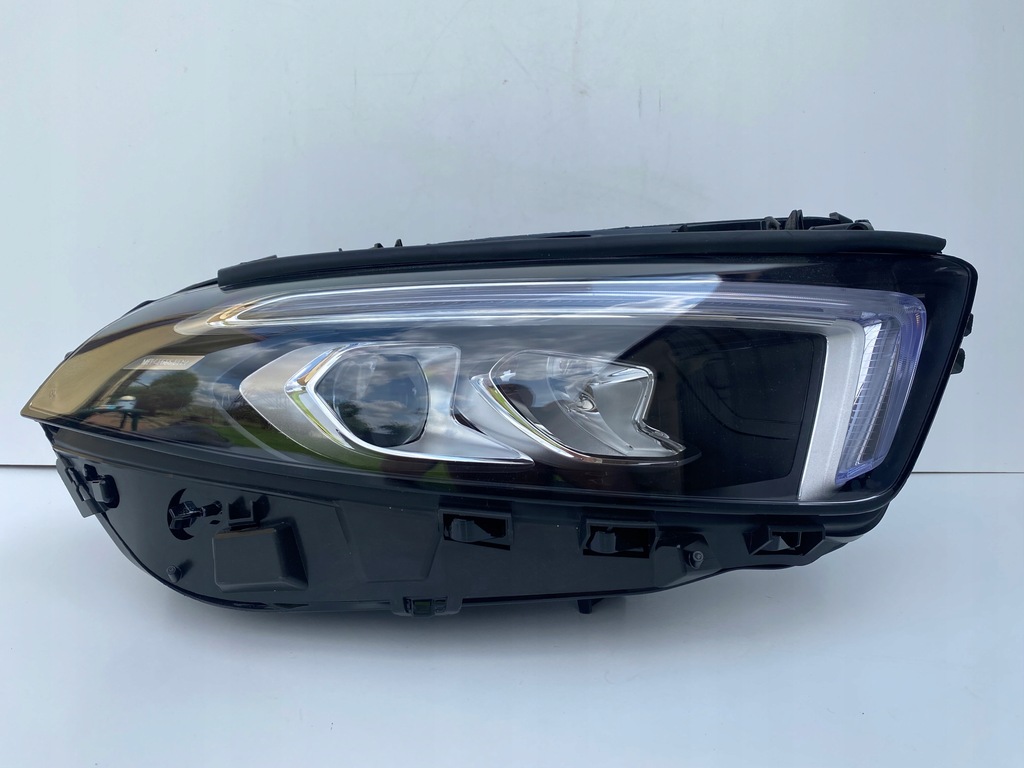 фото №1, Mercedes w177 лампа права led high performance new
