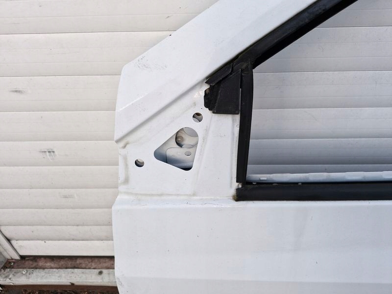 фото №3, Renault clio 3 iii 3d двері ліва 0v639