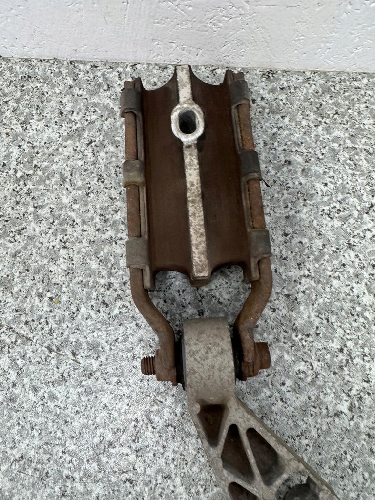 фото №5, Кронштейн подушка двигателя volvo xc70 iii 2007-2016 31262935