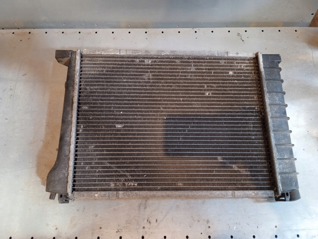 Купити Радіатор води до bmw e30 1 178 101.0 m20